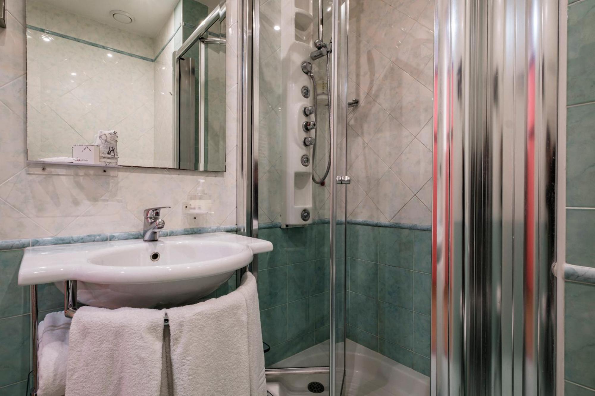 Augustus Hotel Риччоне Экстерьер фото